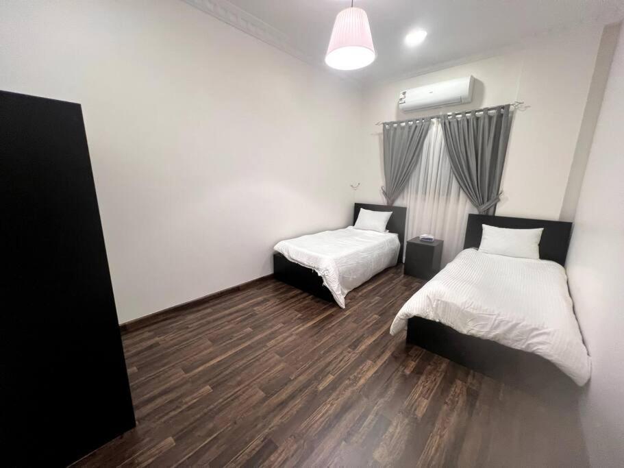 Ban Luxury Al Khobar